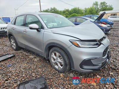 Czwarte zdjęcie samochodu z boku: 2025 HONDA HR-V LX VIN:3CZRZ2H30SM760902 - miniatura