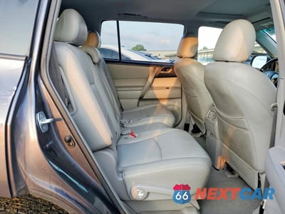 Zdjęcie 11 z 13 samochodu: 2008 TOYOTA HIGHLANDER SPORT VIN:JTEES43A582041991 - miniatura