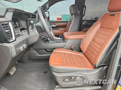 Zdjęcie 7 z 12 samochodu: 2025 GMC SIERRA K3500 DENALI ULTIMATE VIN:1GT4UYEY4SF277981 - miniatura
