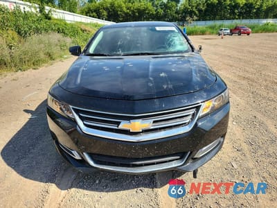 Piąte zdjęcie samochodu w środku: 2017 CHEVROLET IMPALA LT VIN:2G1105S33H9147108 - miniatura