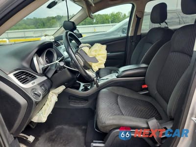 Zdjęcie 7 z 13 samochodu: 2018 DODGE JOURNEY SE VIN:3C4PDCAB2JT520578 - miniatura