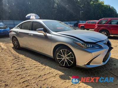 Czwarte zdjęcie samochodu z boku: 2025 LEXUS ES 350 BASE VIN:58ADZ1B13SU215424 - miniatura