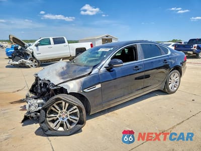 2016 JAGUAR XF PREMIUM SAJBJ4BV4GCY17861 - główne zdjęcie licytacji z USA - miniatura