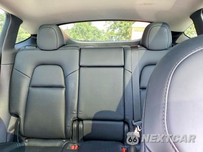 Zdjęcie 10 z 14 samochodu: 2021 TESLA MODEL Y VIN:5YJYGDEF4MF261139 - miniatura