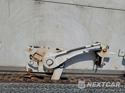 Zdjęcie 10 z 13 samochodu: 2019 KENWORTH T370 BOX TRUCK VIN:2NKHHM7X6KM252037 - miniatura