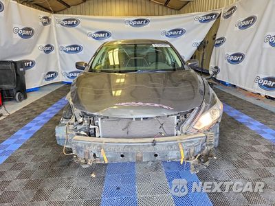 Piąte zdjęcie samochodu w środku: 2016 NISSAN ALTIMA 2.5 S VIN:1N4AL3AP5GN362059 - miniatura