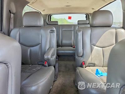 Zdjęcie 10 z 13 samochodu: 2004 CHEVROLET SUBURBAN K1500 VIN:3GNFK16Z44G278053 - miniatura