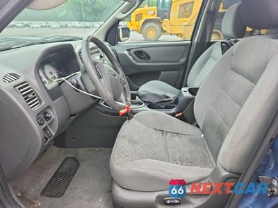 Zdjęcie 7 z 14 samochodu: 2005 FORD ESCAPE XLT VIN:1FMYU93165DA03545 - miniatura