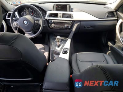 Zdjęcie 8 z 12 samochodu: 2016 BMW 320 XI VIN:WBA8E5G51GNU19293 - miniatura