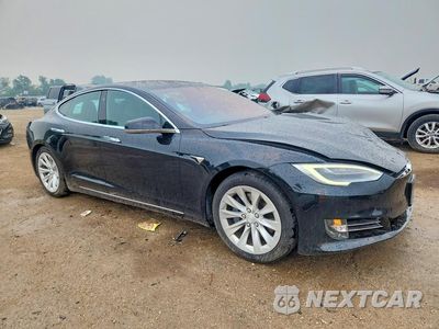 Czwarte zdjęcie samochodu z boku: 2018 TESLA MODEL S VIN:5YJSA1E21JF280715 - miniatura
