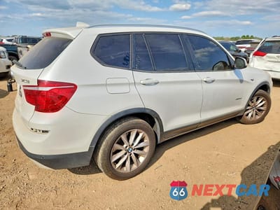 Trzecie zdjęcie samochodu z tyłu: 2015 BMW X3 XDRIVE28I VIN:5UXWX9C57F0D48471 - miniatura