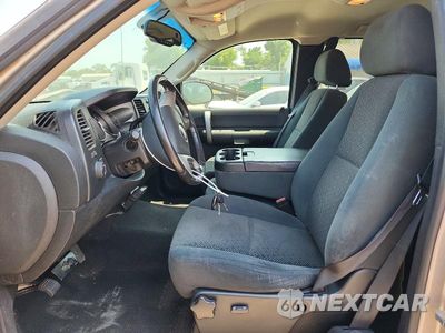 Zdjęcie 7 z 12 samochodu: 2007 CHEVROLET SILVERADO K2500 HEAVY DUTY VIN:1GCHK29K57E566665 - miniatura