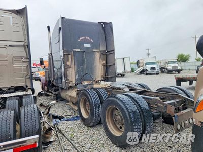 Drugie zdjęcie samochodu z przodu: 2000 FREIGHTLINER CONVENTION - SEMI TRUCK VIN:1FUPCSZB2YPB93420 - miniatura