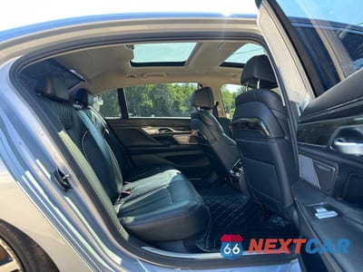 Zdjęcie 6 z 10 samochodu: 2016 BMW 750 XI VIN:WBA7F2C52GG418042 - miniatura