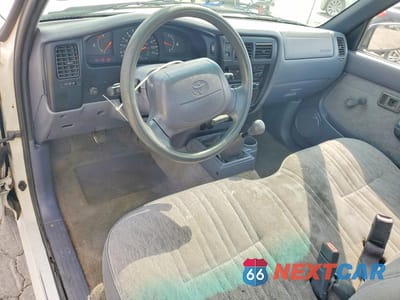 Zdjęcie 8 z 12 samochodu: 1999 TOYOTA TACOMA BASE VIN:4TANL42N4XZ471924 - miniatura