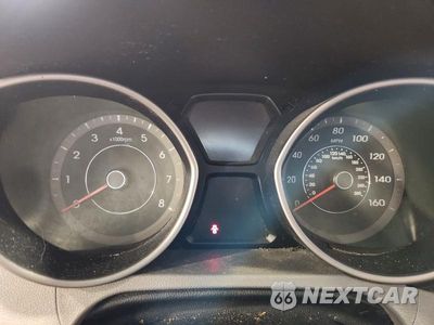 Zdjęcie 9 z 13 samochodu: 2013 HYUNDAI ELANTRA GLS VIN:5NPDH4AE3DH308297 - miniatura