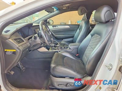 Zdjęcie 7 z 12 samochodu: 2017 HYUNDAI SONATA SPORT 2.0T VIN:5NPE34AB2HH517643 - miniatura