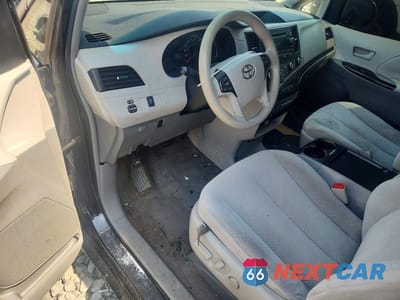 Zdjęcie 8 z 13 samochodu: 2011 TOYOTA SIENNA LE VIN:5TDKK3DC5BS099584 - miniatura