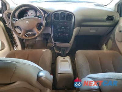 Zdjęcie 8 z 13 samochodu: 2005 DODGE GRAND CARAVAN SXT VIN:2D4GP44L25R290859 - miniatura