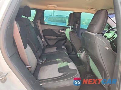 Zdjęcie 11 z 13 samochodu: 2015 JEEP CHEROKEE SPORT VIN:1C4PJLAB5FW525476 - miniatura
