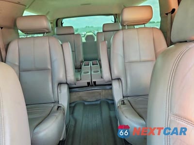 Zdjęcie 10 z 13 samochodu: 2007 CHEVROLET SUBURBAN C1500 VIN:1GNFC16J27J215771 - miniatura