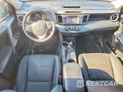Zdjęcie 8 z 13 samochodu: 2018 TOYOTA RAV4 LE VIN:2T3BFREV0JW719410 - miniatura