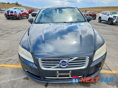 Piąte zdjęcie samochodu w środku: 2012 VOLVO S80 T6 VIN:YV1902AH0C1159410 - miniatura