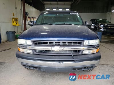 Piąte zdjęcie samochodu w środku: 2000 CHEVROLET SILVERADO K1500 VIN:1GCEK19T0YZ193101 - miniatura