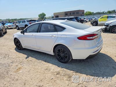 Trzecie zdjęcie samochodu z tyłu: 2020 FORD FUSION SE VIN:3FA6P0HDXLR169594 - miniatura