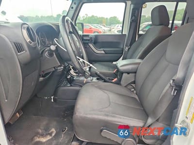 Zdjęcie 7 z 13 samochodu: 2016 JEEP WRANGLER UNLIMITED SPORT VIN:1C4BJWDG6GL206013 - miniatura