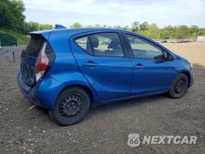 Trzecie zdjęcie samochodu z tyłu: 2016 TOYOTA PRIUS C TWO VIN:JTDKDTB39G1123225 - miniatura