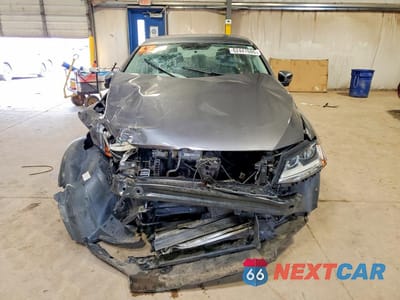 Piąte zdjęcie samochodu w środku: 2017 VOLKSWAGEN JETTA S VIN:3VW2B7AJ6HM228870 - miniatura