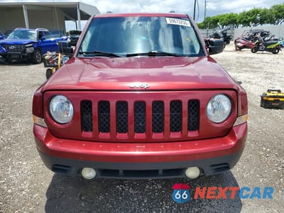 Piąte zdjęcie samochodu w środku: 2016 JEEP PATRIOT SPORT VIN:1C4NJPBAXGD783820 - miniatura