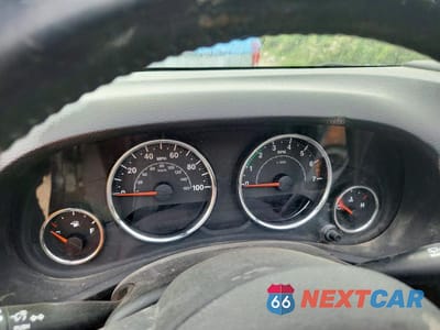 Zdjęcie 9 z 13 samochodu: 2018 JEEP WRANGLER UNLIMITED SPORT VIN:1C4BJWDG8JL912584 - miniatura