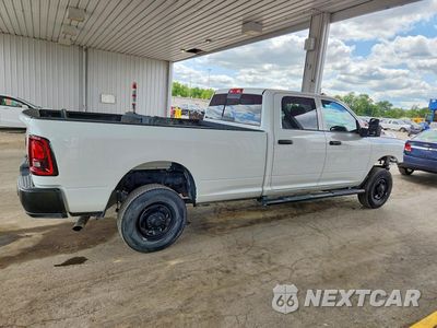 Trzecie zdjęcie samochodu z tyłu: 2025 RAM 2500 TRADESMAN VIN:3C6UR5HJ8SG556399 - miniatura