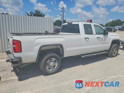 Trzecie zdjęcie samochodu z tyłu: 2015 GMC SIERRA C2500 HEAVY DUTY VIN:1GT21XEG5FZ125648 - miniatura