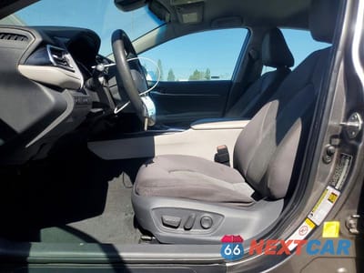 Zdjęcie 7 z 12 samochodu: 2018 TOYOTA CAMRY LE VIN:4T1B11HK8JU008080 - miniatura