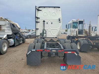 Zdjęcie 6 z 14 samochodu: 2023 FREIGHTLINER CASCADIA 126 SEMI TRUCK VIN:3AKJHHDR6PSUC9004 - miniatura