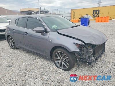 Czwarte zdjęcie samochodu z boku: 2017 LEXUS CT 200 VIN:JTHKD5BH1H2284797 - miniatura