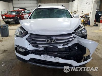 Piąte zdjęcie samochodu w środku: 2017 HYUNDAI SANTA FE SPORT 2.4L VIN:5NMZUDLB2HH028796 - miniatura