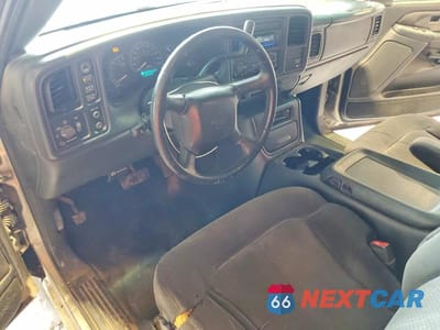 Zdjęcie 8 z 12 samochodu: 2001 CHEVROLET SILVERADO K1500 VIN:2GCEK19TX11236177 - miniatura