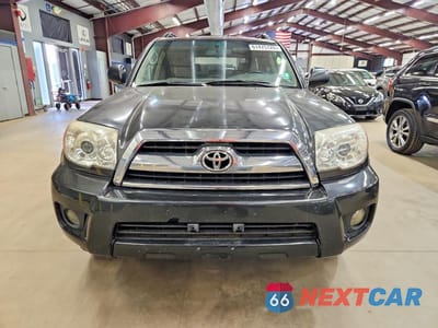 Piąte zdjęcie samochodu w środku: 2007 TOYOTA 4RUNNER SR5 VIN:JTEBU14R578088952 - miniatura