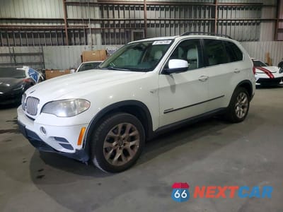 2013 BMW X5 XDRIVE35I 5UXZV4C56D0B17404 - główne zdjęcie licytacji z USA - miniatura