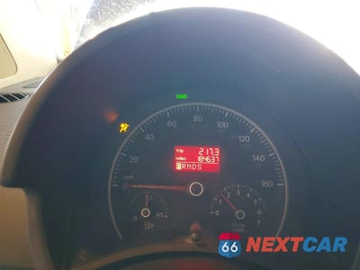 Zdjęcie 9 z 12 samochodu: 2007 VOLKSWAGEN NEW BEETLE 2.5L OPTION PACKAGE 1 VIN:3VWRW31C87M521343 - miniatura