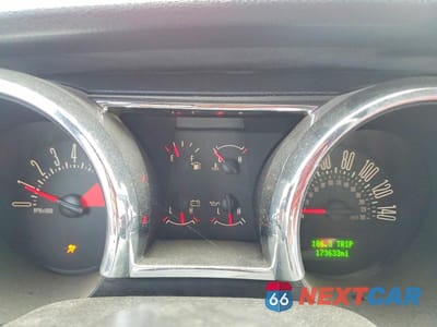 Zdjęcie 9 z 12 samochodu: 2006 FORD MUSTANG GT VIN:1ZVHT82H865262000 - miniatura