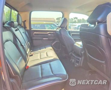 Zdjęcie 10 z 12 samochodu: 2019 RAM 1500 LARAMIE VIN:1C6SRFJT5KN536708 - miniatura