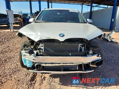 Piąte zdjęcie samochodu w środku: 2018 BMW X1 XDRIVE28I VIN:WBXHT3C37J3H33430 - miniatura