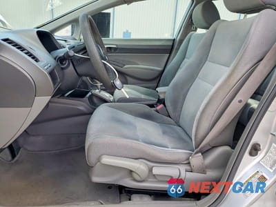 Zdjęcie 7 z 12 samochodu: 2011 HONDA CIVIC LX VIN:19XFA1F5XBE032111 - miniatura