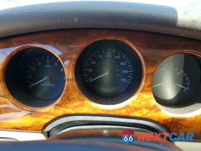 Zdjęcie 9 z 12 samochodu: 2002 JAGUAR XJR VIN:SAJDA15B32MF42532 - miniatura