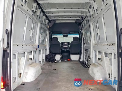 Zdjęcie 10 z 14 samochodu: 2020 MERCEDES-BENZ SPRINTER 2500 DELIVERY VAN VIN:W1W4EBHY5LP211347 - miniatura